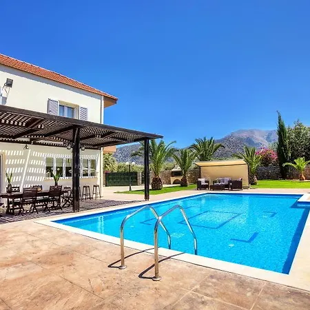 Zeus Villa Sissi